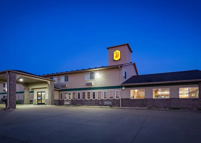 Neillsville Hotels