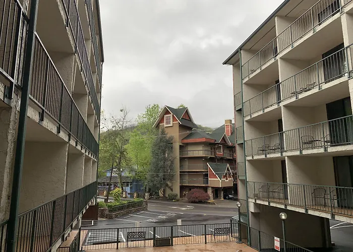 Oak Square Rentals Gatlinburg