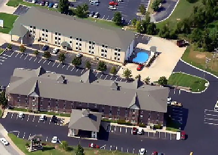 Grand Oaks Hotel