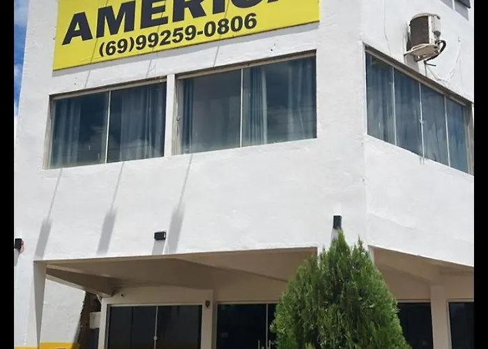 Hotéis de Candeias do Jamari