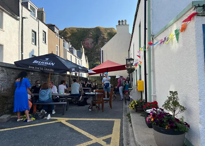 Gardenstown Hotels