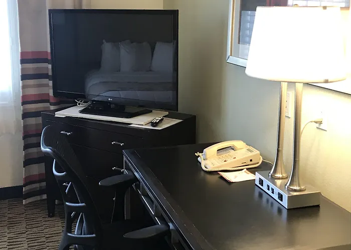 Hawthorn Suites Victorville