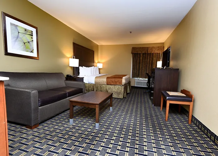 Zachary Hotels