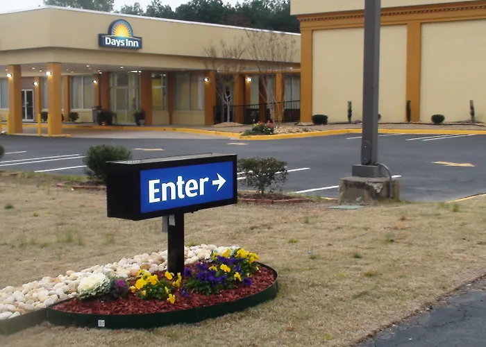 Days Inn By Wyndham Madison