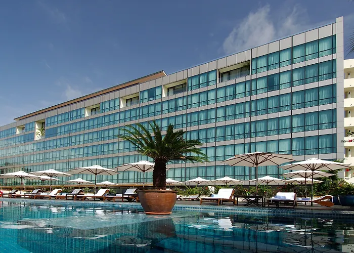 Hyatt Regency Dar Es Salaam, The Kilimanjaro Hotel