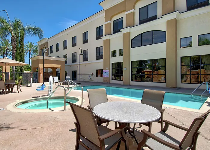 Hemet Hotels