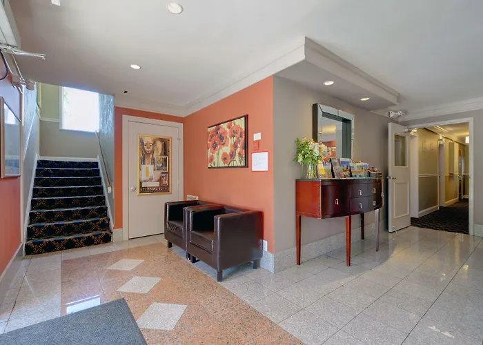 Brentwood Bay Hotels
