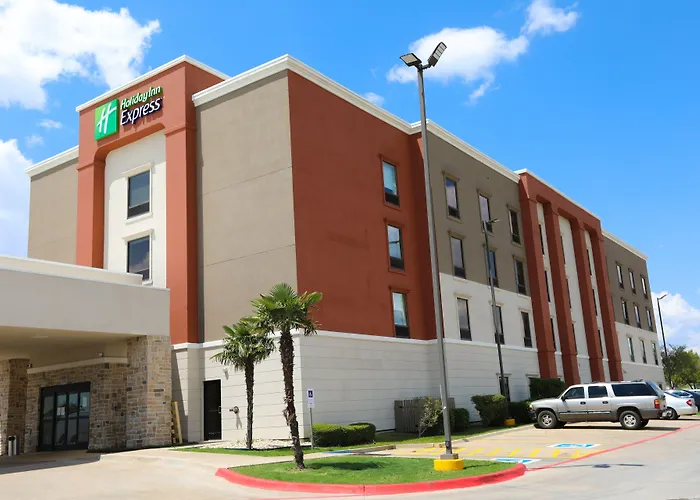Holiday Inn Express Hillsboro I-35 By Ihg