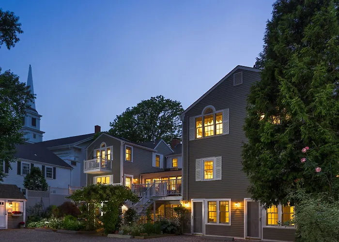 Old Harbor Inn Chatham