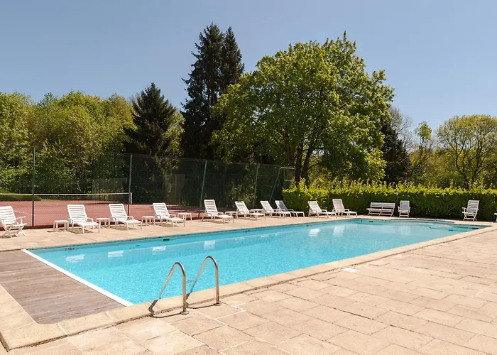 Bezancourt Hotels