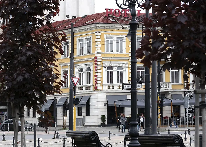 Maxim Boutique Hotel