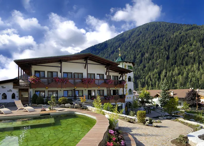 Cogolo Hotels