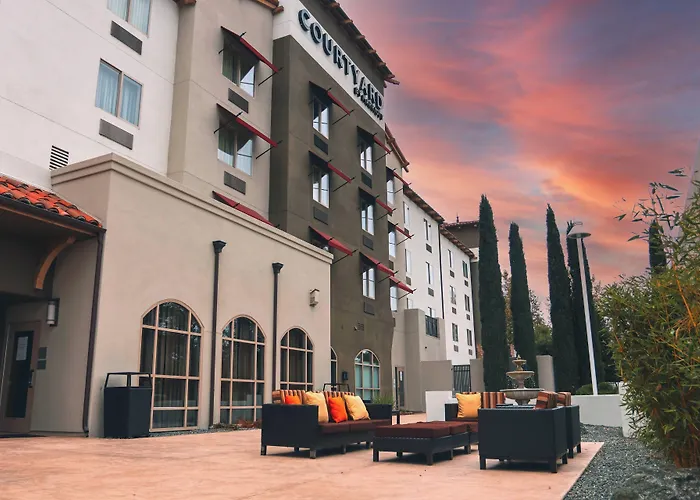 Courtyard By Marriott Paso Robles Hotel