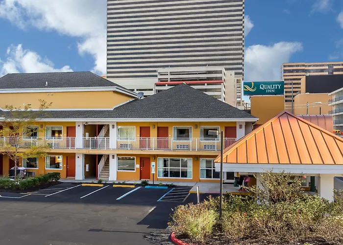 Quality Inn Flamingo