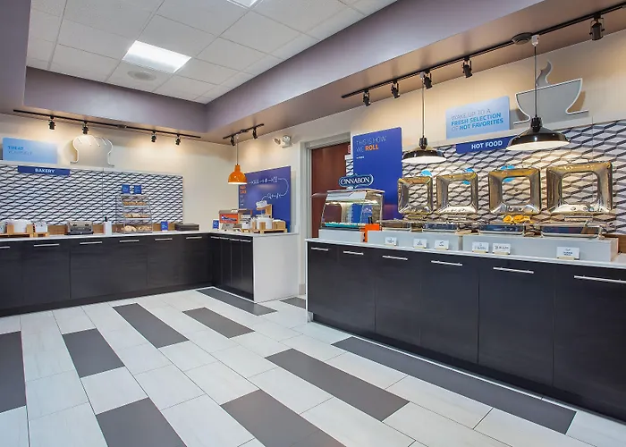 Holiday Inn Express & Suites Lebanon-Nashville Area By Ihg