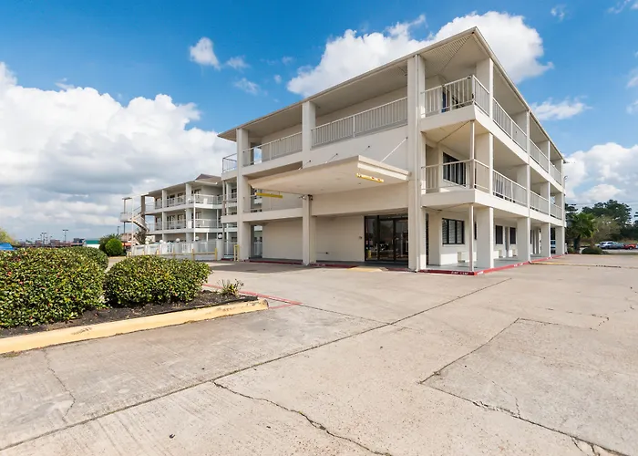 Motel 6-Humble, Tx