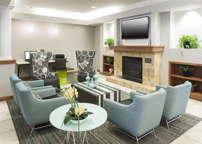 Mettawa Hotels