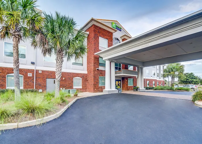 Holiday Inn Express Hotel & Suites Foley By Ihg