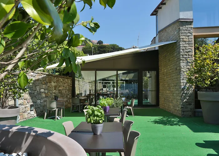 Hotel a Santo Stefano al Mare