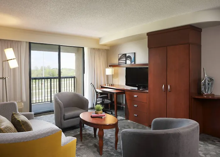 Courtyard By Marriott Jackson Hotel
