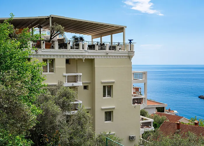 Hotels in Sveti Stefan