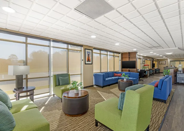 Comfort Suites Brunswick