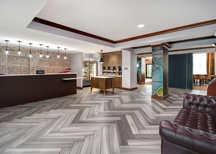 Yorktown Hotels
