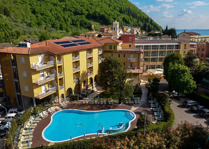 Hotel Bisesti ***S Garda 