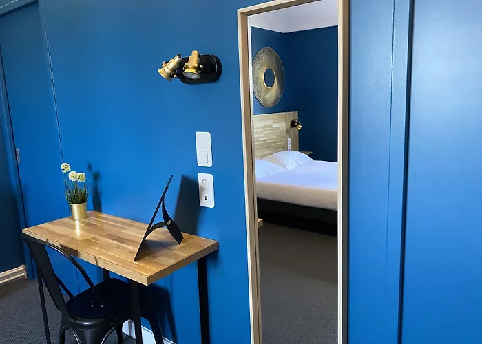 Hotel Colbert Tours