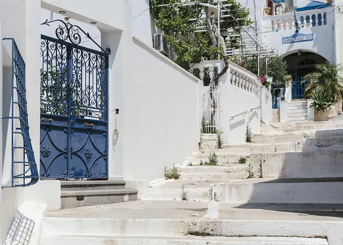 Hotels in Poros Town