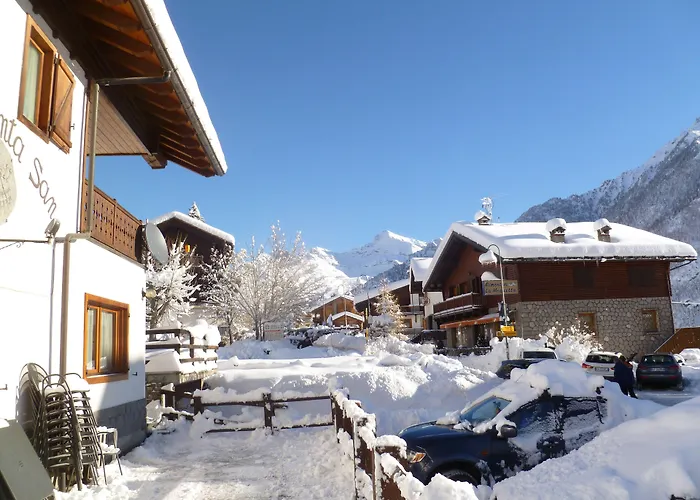 Hotel Santa San Champoluc