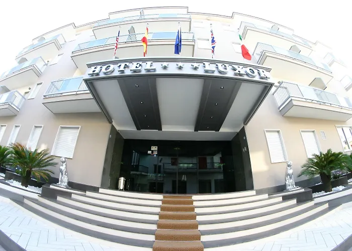 Hotel Luxor Casoria