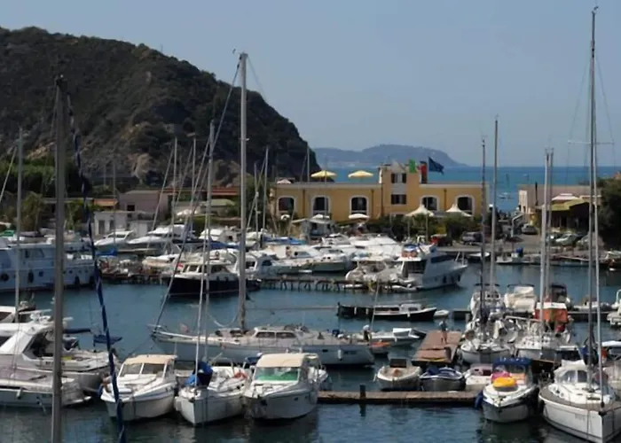 Hotel La Tonnara Procida