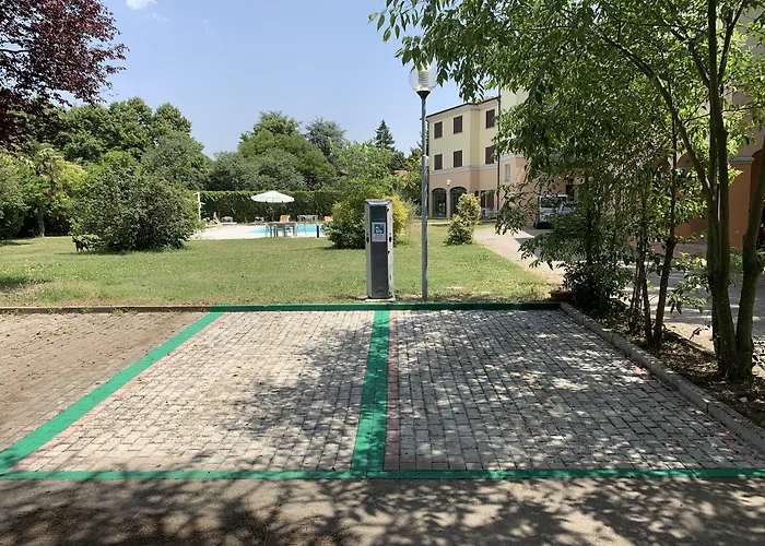 Hotel Le Ville Modena