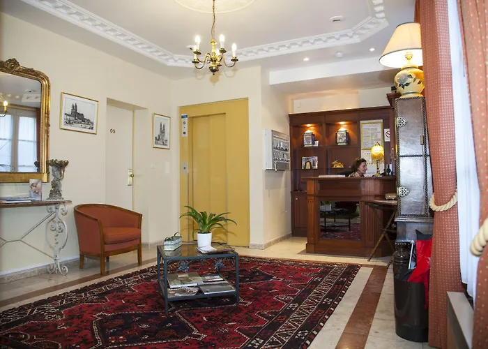 Hôtel Du Manoir Tours