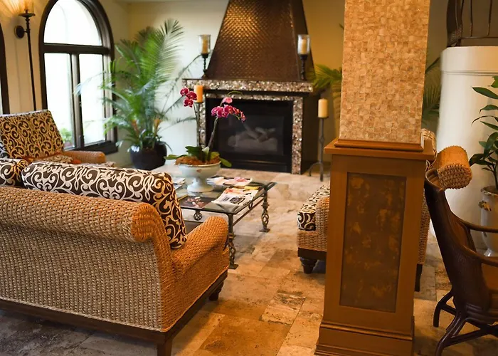 Avon Park Hotels