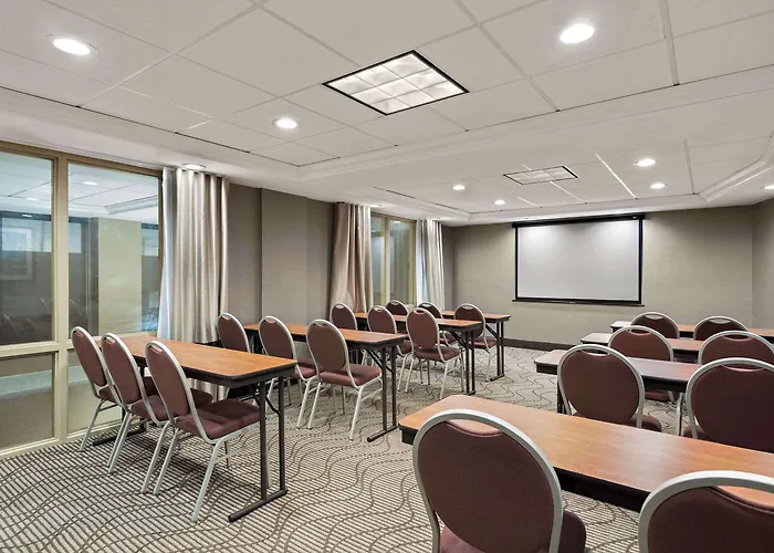 Hummelstown Hotels