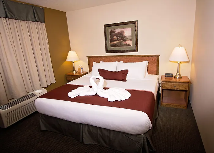 Drayton Valley Hotels
