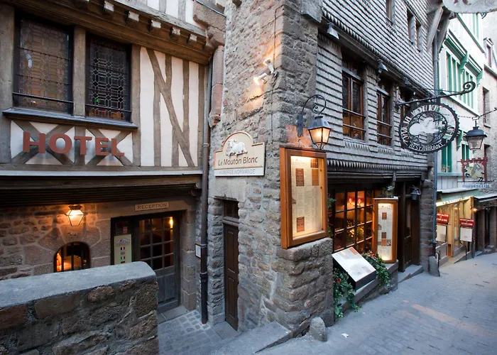 Hotel Le Mouton Blanc à Mont St. Michel