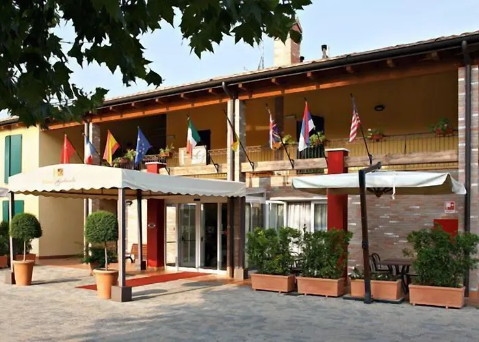 Hotel Gabarda Carpi