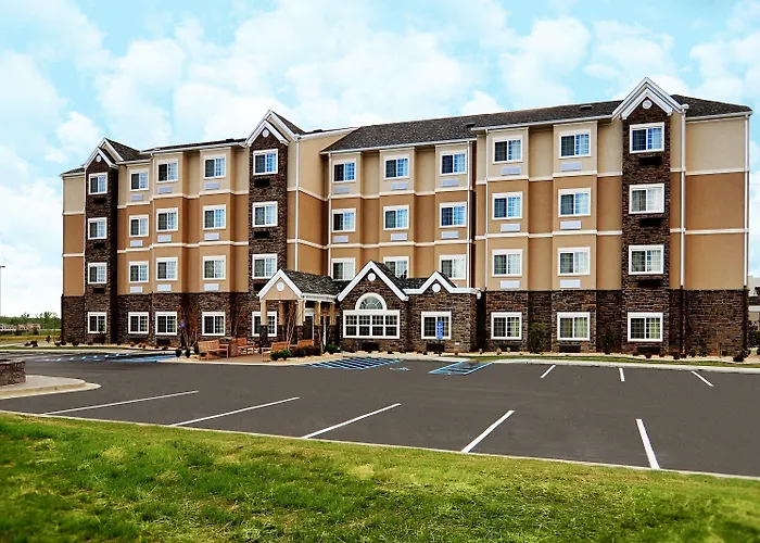 Opelika Hotels