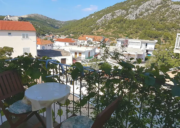 Apartments Ivanovic Hvar Town