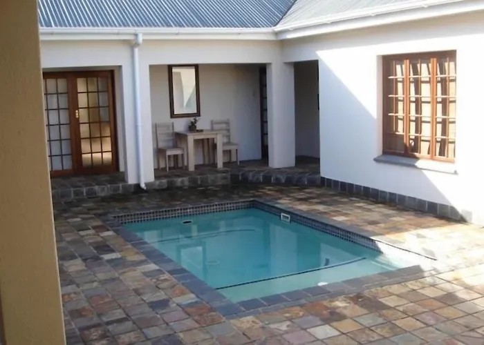 Baleia Guest Lodge