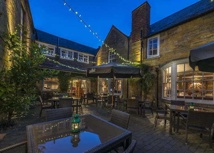 Moreton-in-Marsh Hotels