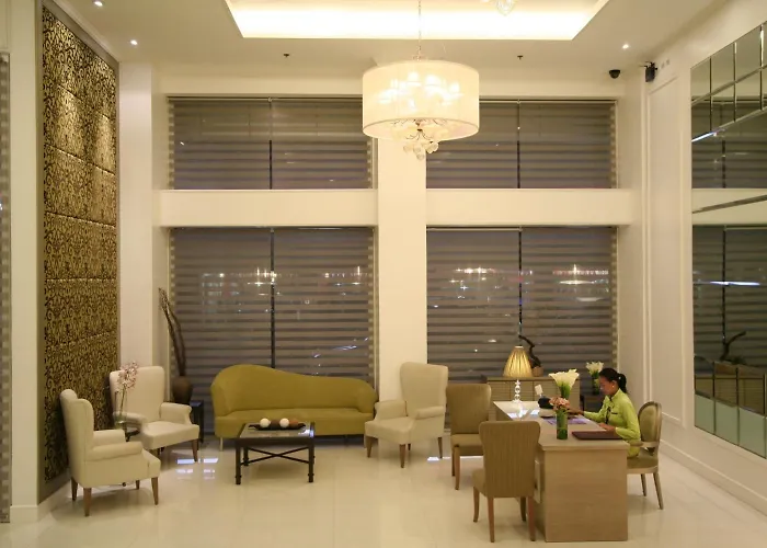 Legazpi Hotels With Pool