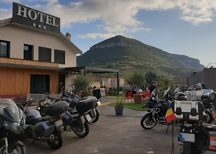 Millau Hotels