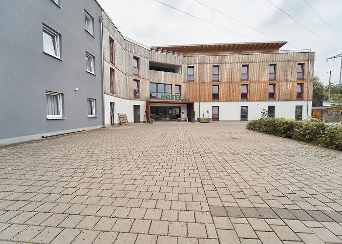 Hotels in Großmehring