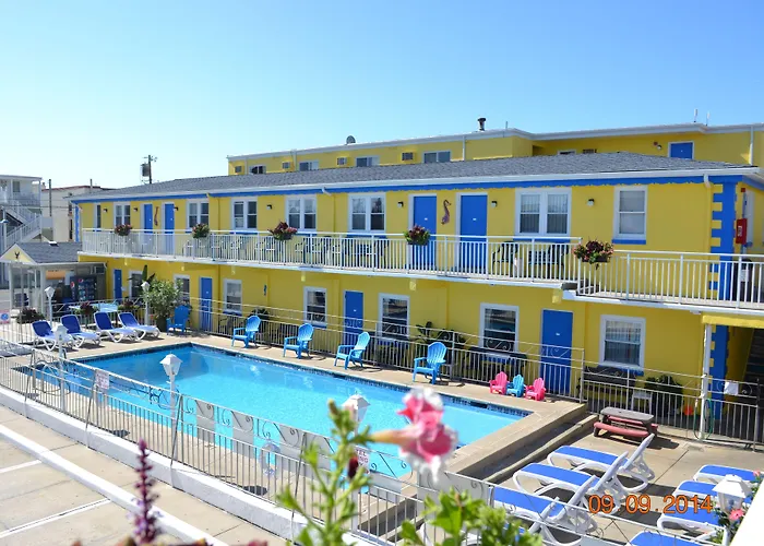 Nantucket Inn & Suites