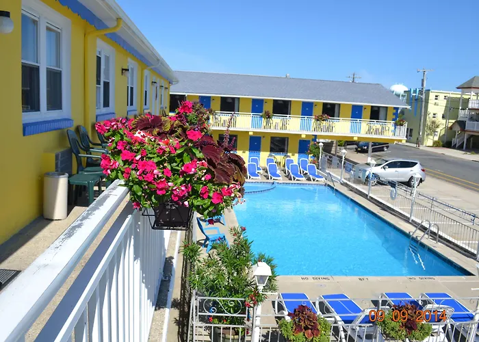 Nantucket Inn & Suites