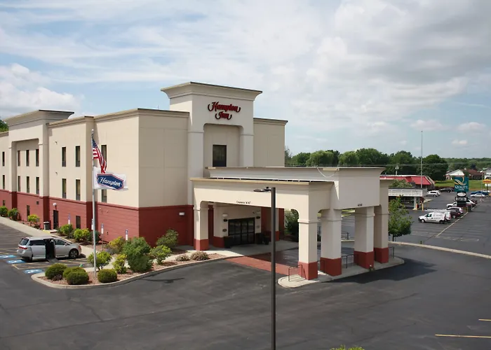 Geneseo Hotels